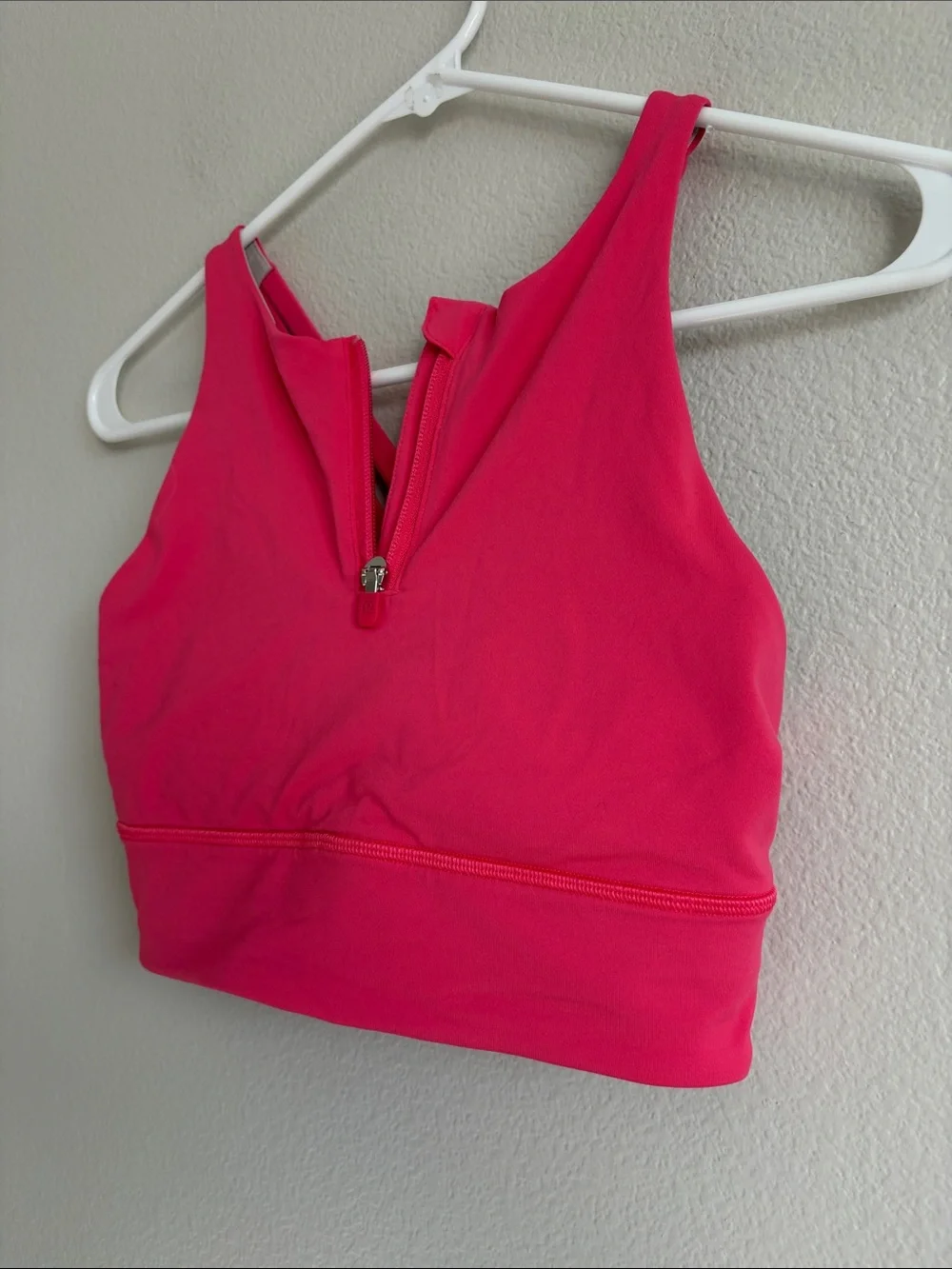 Lululemon High Neck Energy Zip Front Bra, Medium Support B-D Cups in Pink - 6